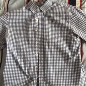 Boys vineyard vines button down shirt size XL